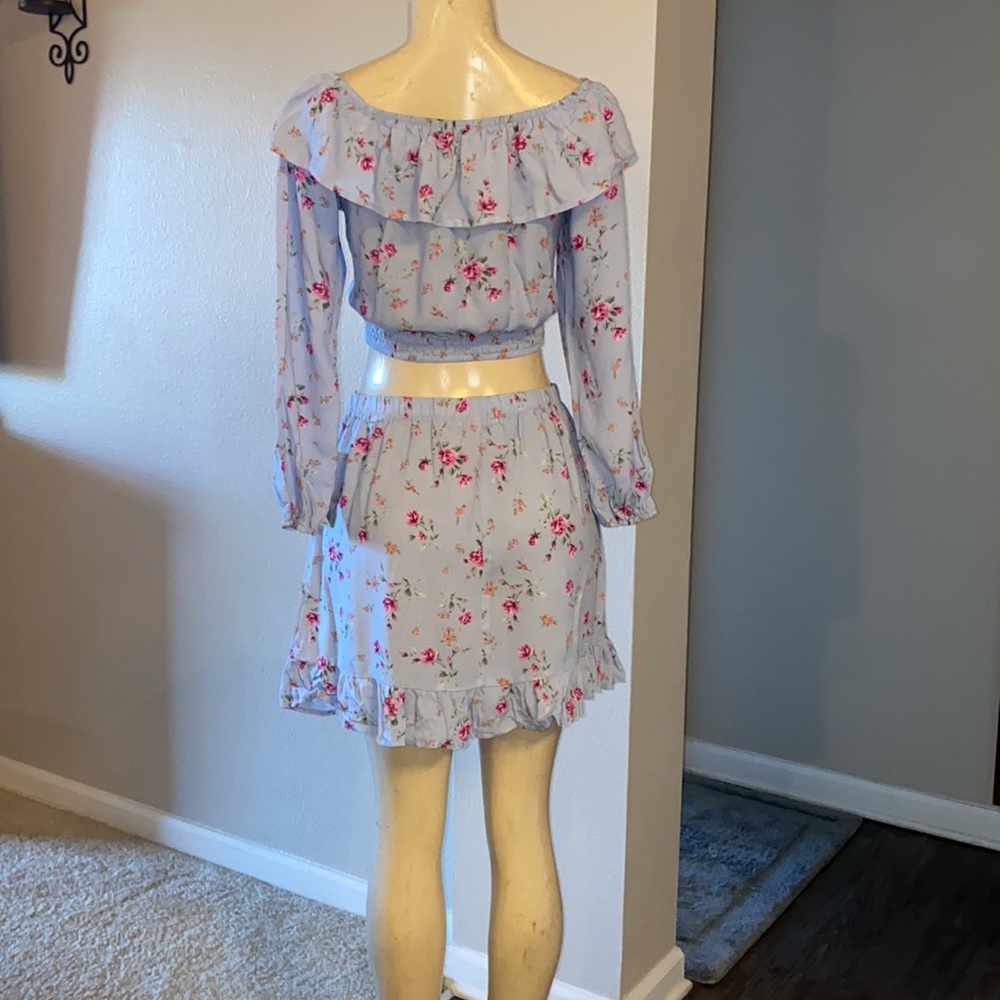 NWT 2 piece set top & skirt in Dusty Blue - Picture 5 of 12